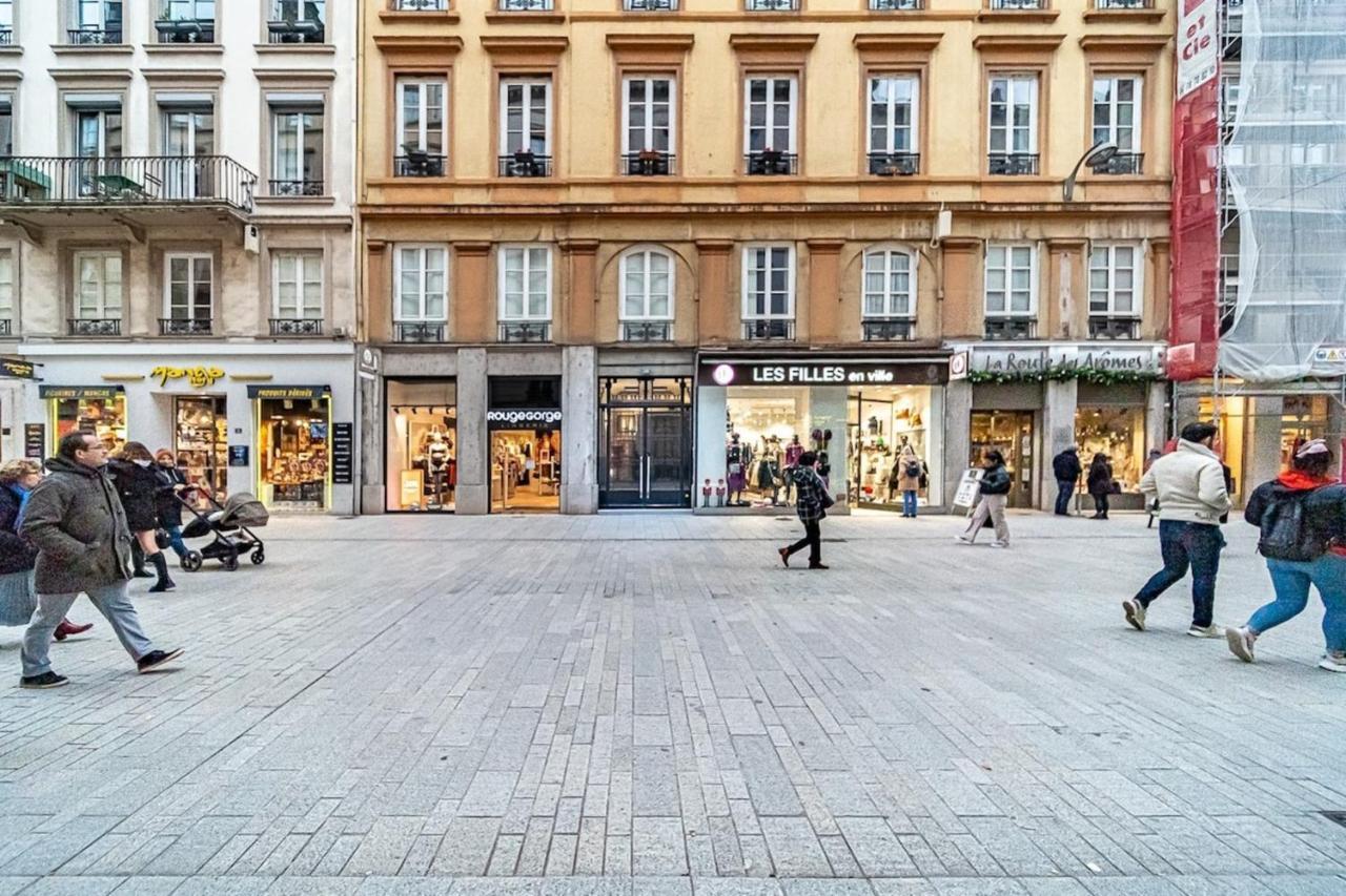 Le Petit Victor Hugo - Studio Bellecour Lyon Exterior photo